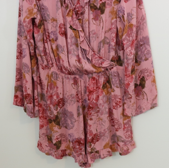 Mossimo Floral Dusty Rose Ruffle Boho Romper - Picture 4 of 8